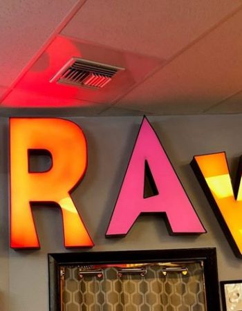 Crave Consignment – Women’s Boutique